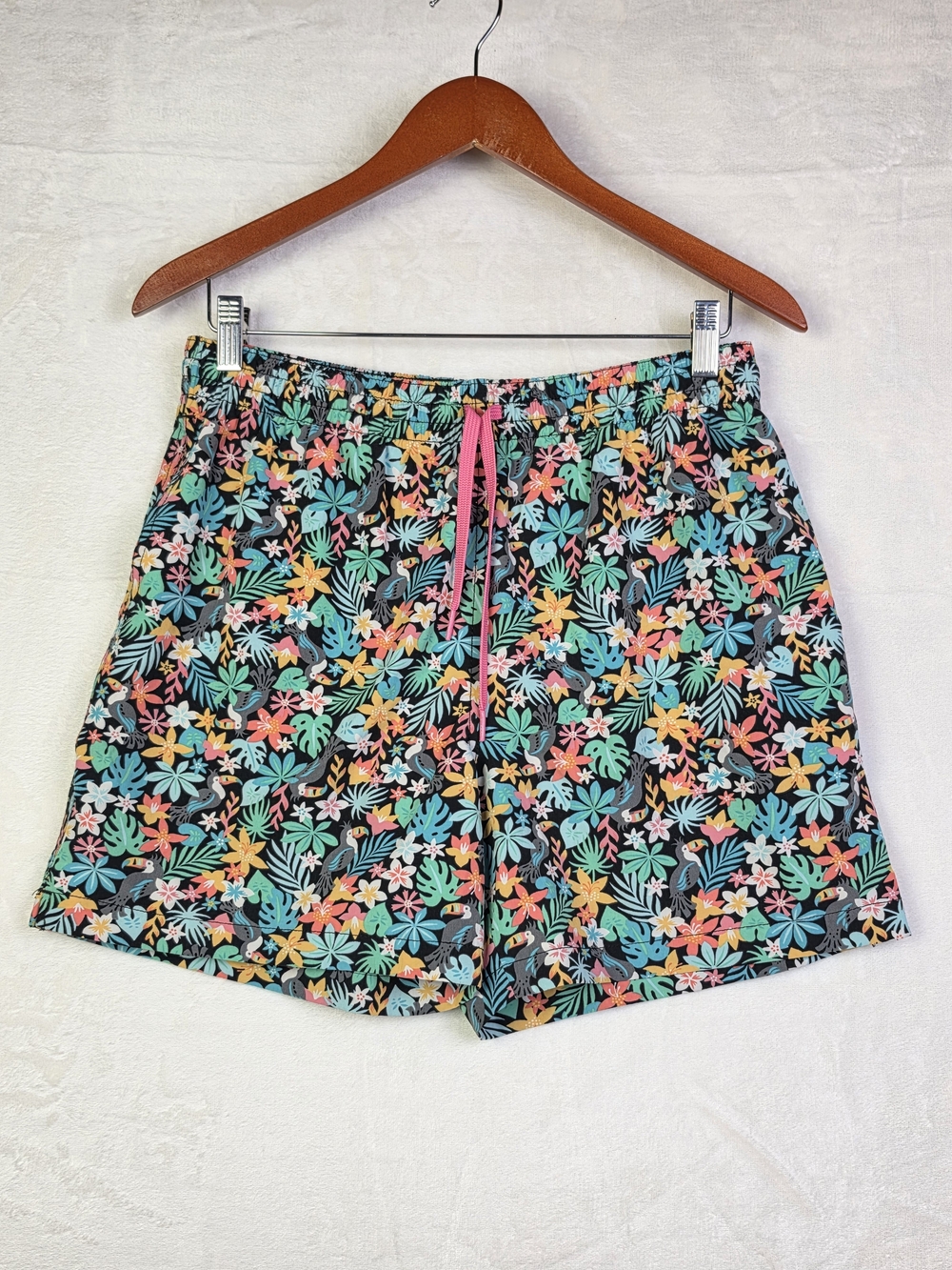 Chubbies Boomerangs Classic Swim Trunks Mens Medium 5.5" Floral Shorts